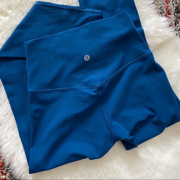 *SOLD Lululemon Align 7/8 leggings Poseidon blue - Picture 10 of 12